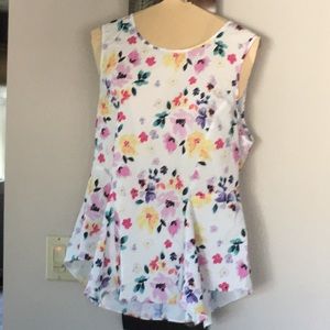 EUC floral sleeveless blouse